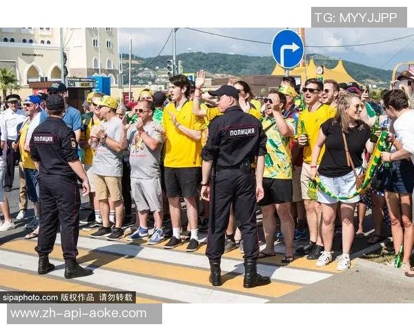 拉萨业余足球联赛盛况空前吸引众多球队和球迷热情参与