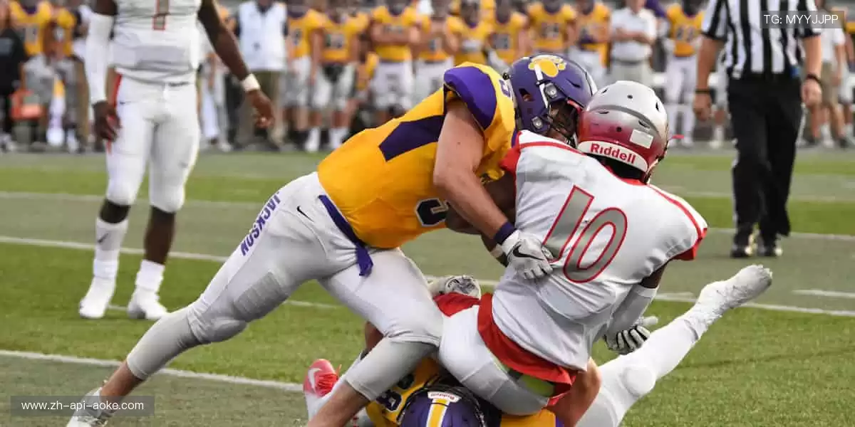 弹幕狂欢，边看边聊！💬 独家解说 + 实时数据，打造沉浸式观赛体验！